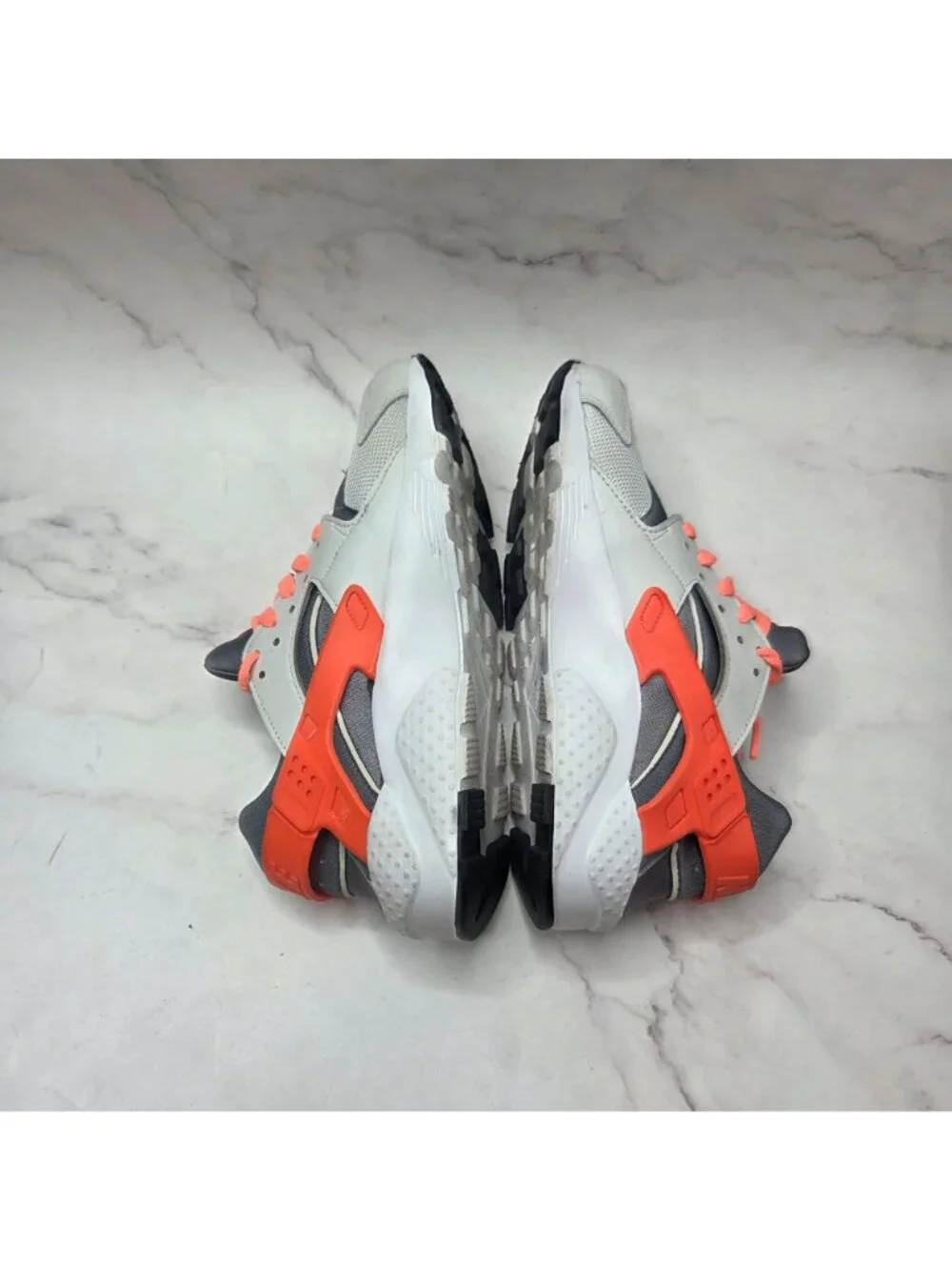 Nike Huarache Run Shoes Lace-Up Snearks Grey Orange 654280-010 Girls 6.5Y